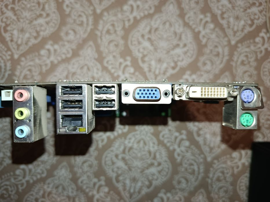 Материнська плата Asus P5G41T-M LE з додатковими комплектуючими