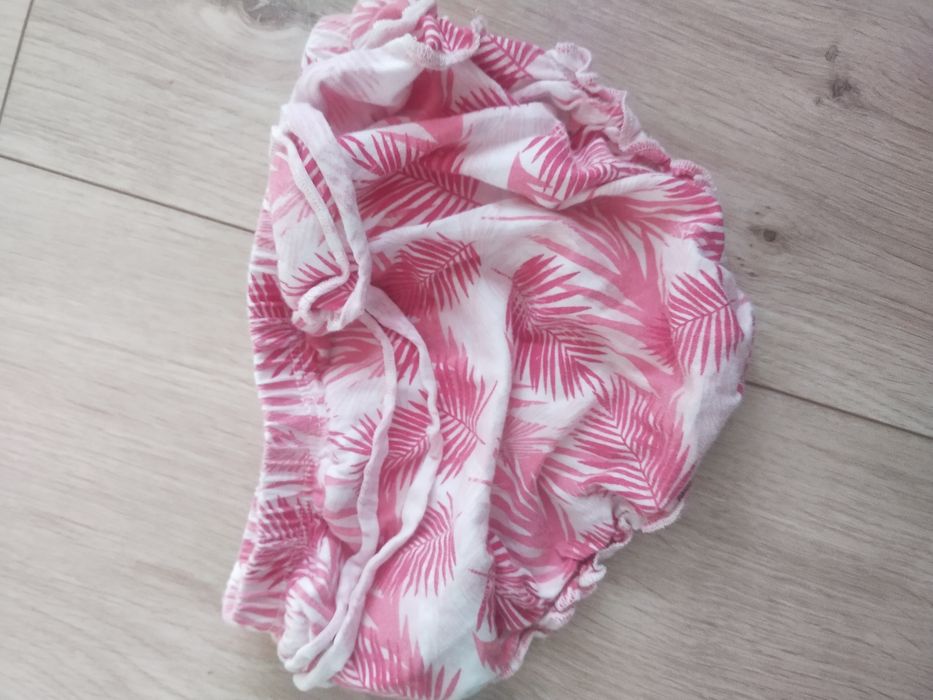 Bloomersy majtki z falbanką Lupilu 86/92