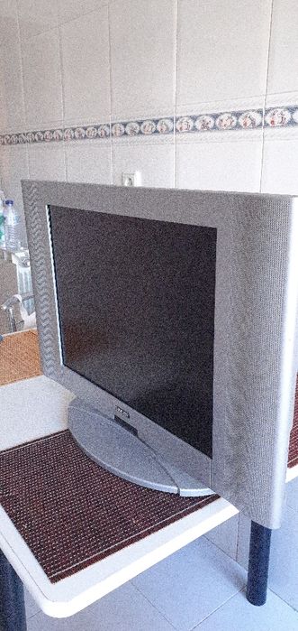 Televisão Singer em bom estado
