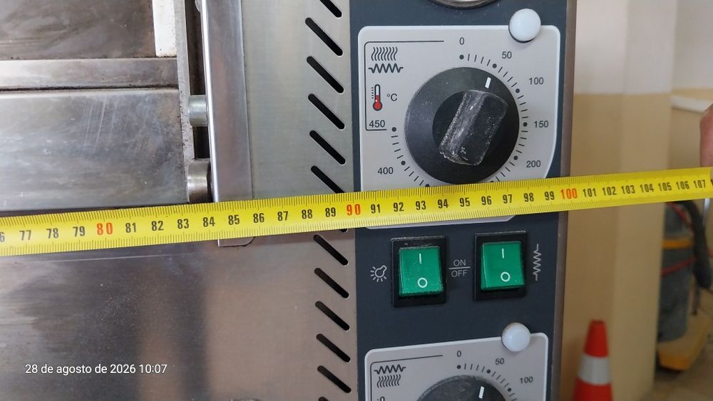 Forno para pizzas ou croissant como novo  profissional