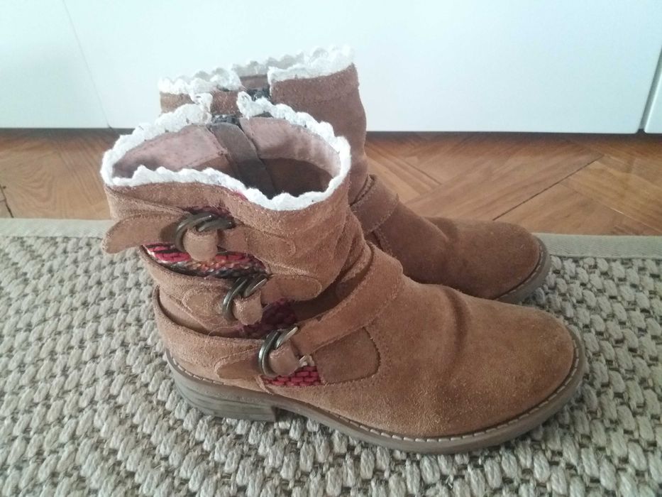 Botas de Camurça Mel com Renda, n.º 35