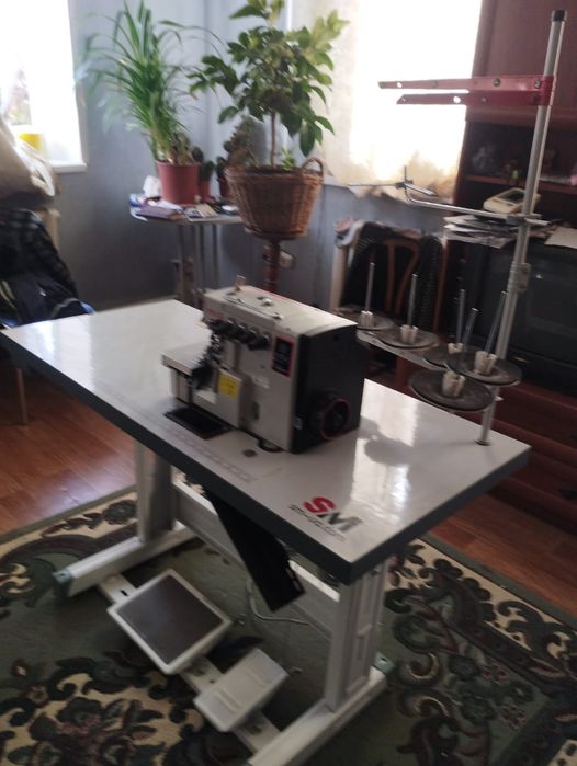 ОвелокBRUCE X5S-4-M03/333 высокоскоростной 4-ниточный промышленный