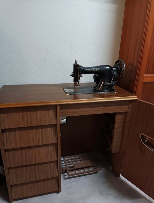 Maquina de costura singer