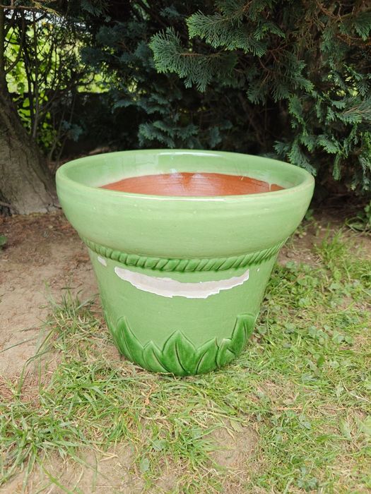Donice ogrodowe, ceramiczne.