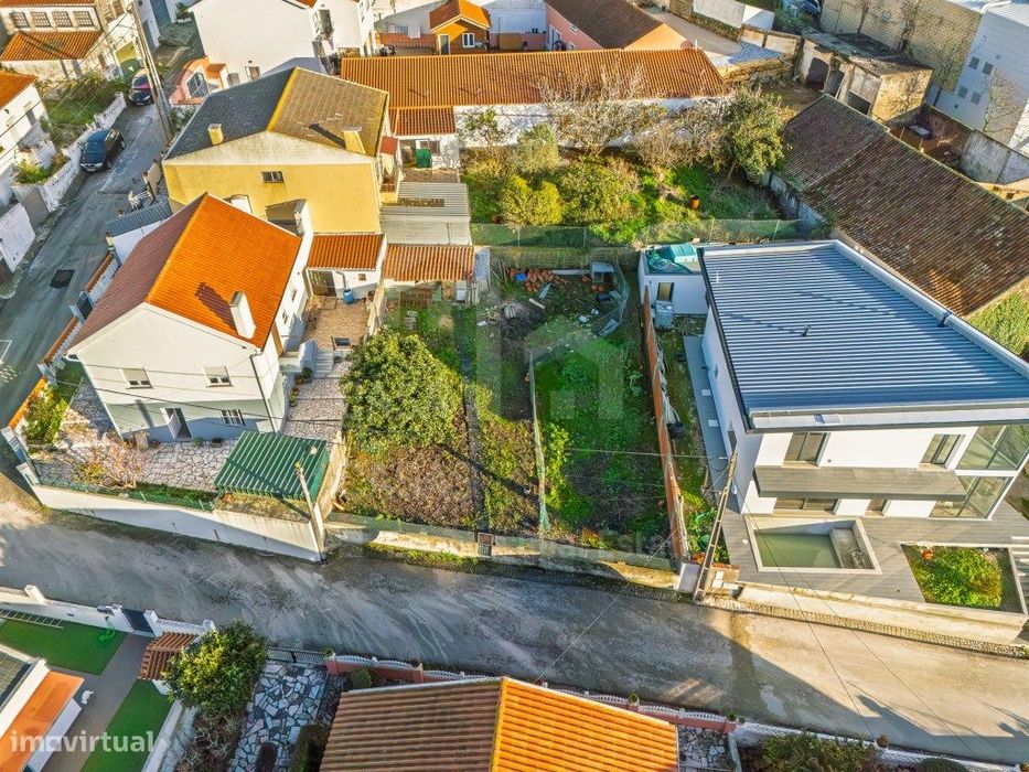 Vende Terreno - Ericeira 12 km, A Casa das Casas