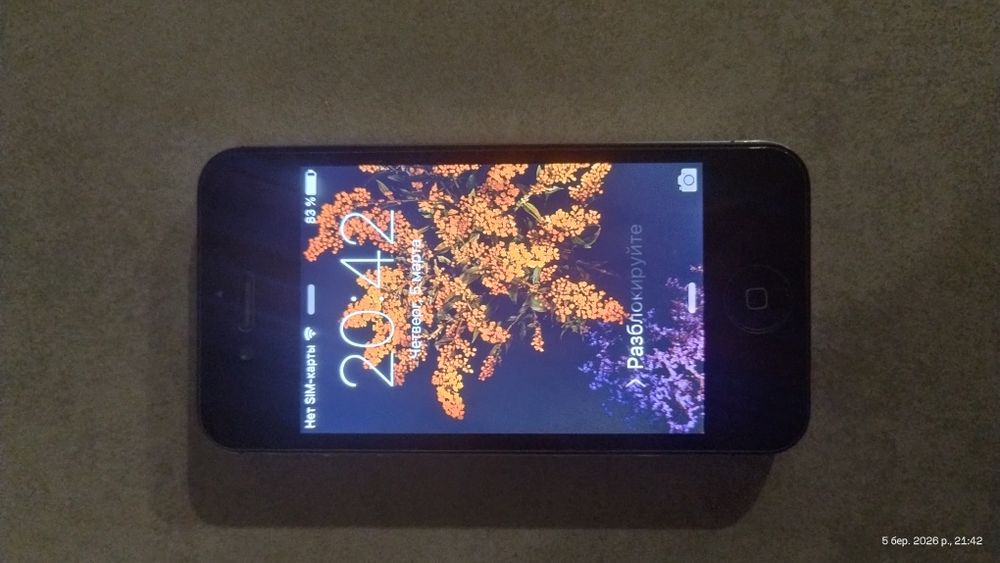 iPhone 4c в ідеальному стані