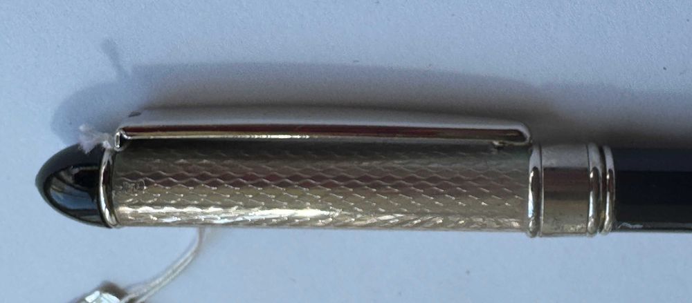 Caneta Esferográfica Executiva – Tampa em Prata 925 com Padrão Cinzelado em Diamante (Nova)