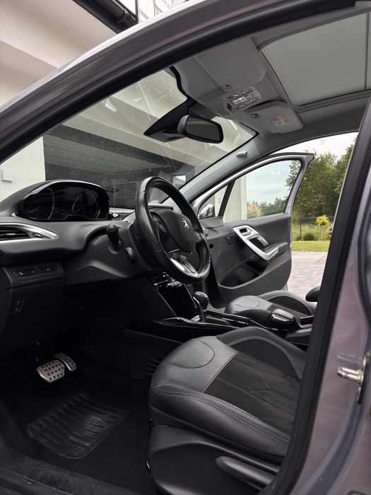 Peugeot 2008 1.2 automat