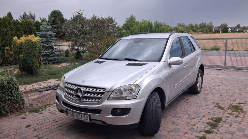 Mercedes - Benz ML W164  4MATIC