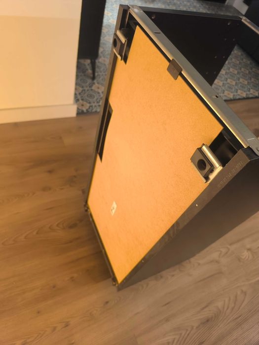 Módulo armário IKEA Metod preto sem porta