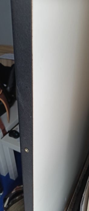 Piękne dużo lustro w metalowej metalowej ramie