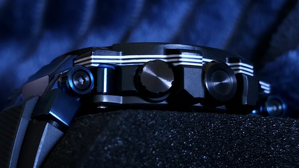 Relógio Casio G-Schock  MTG B1000 Limited Carbon