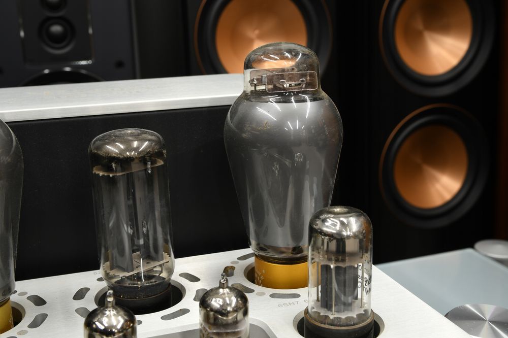 wzmacniacz stereo lampowy Yaqin MS-300C  Myślenice zamiana