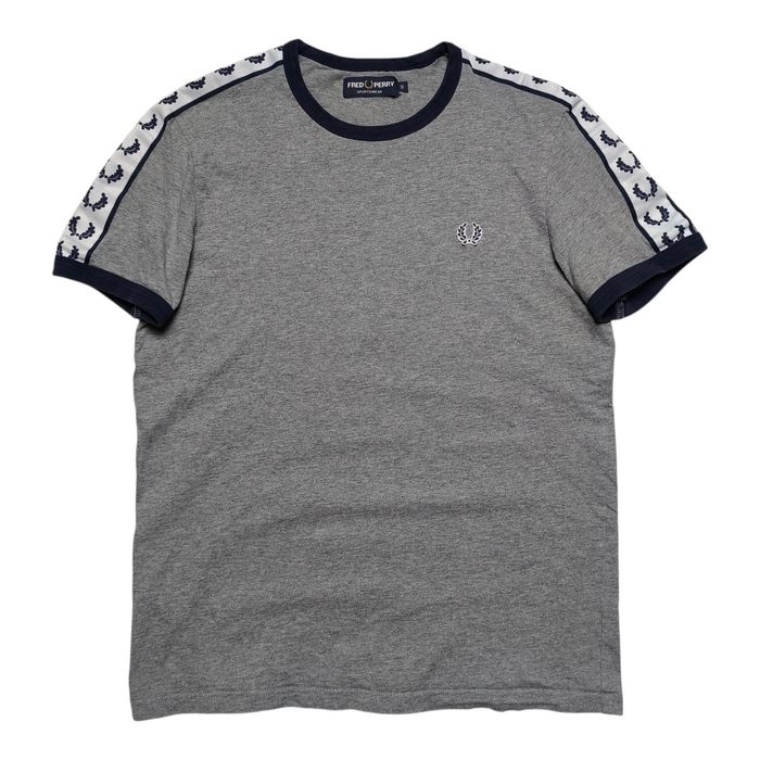 Fred Perry футболка