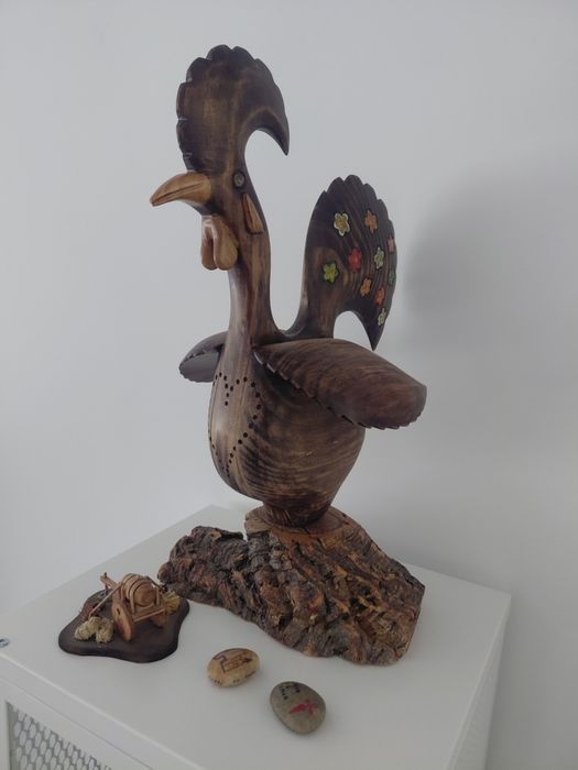 Escultura em madeira