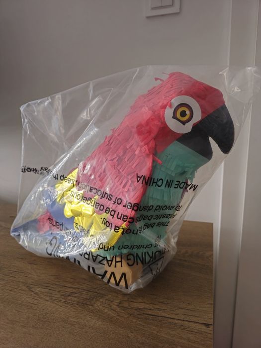 Pinata urodzinowa papuga