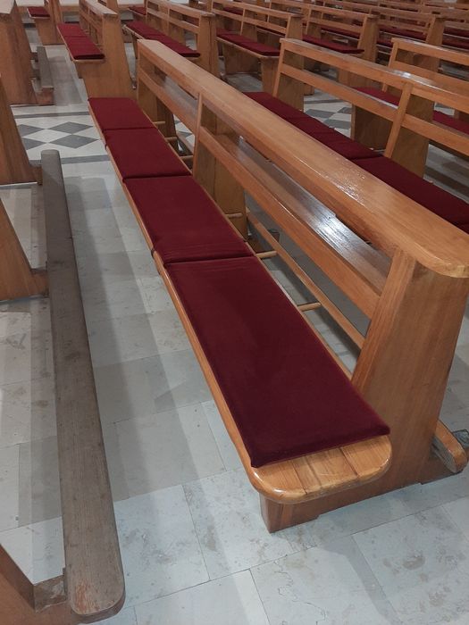 Tapicerka poduszki do ławek kościelnych  nakładki ocieplenie