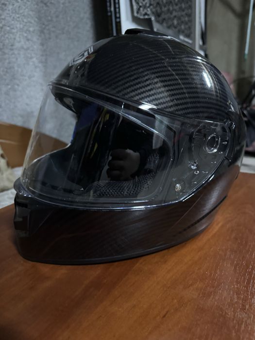 мото шолом карбон розкрас майже новий