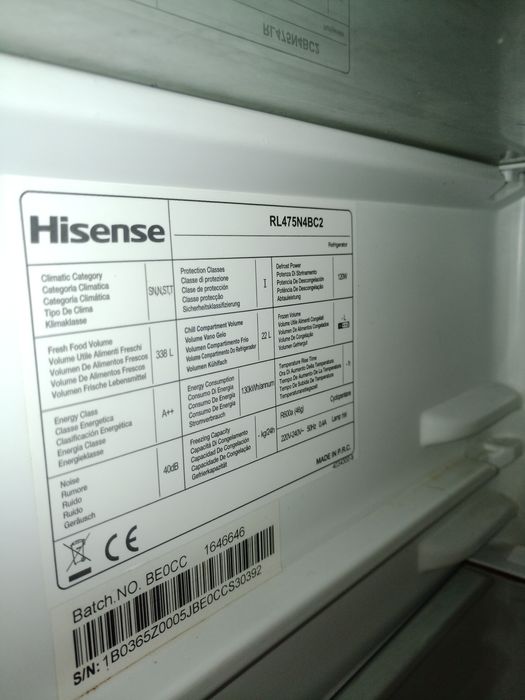 Prateleiras e pega frigorífico Hisense