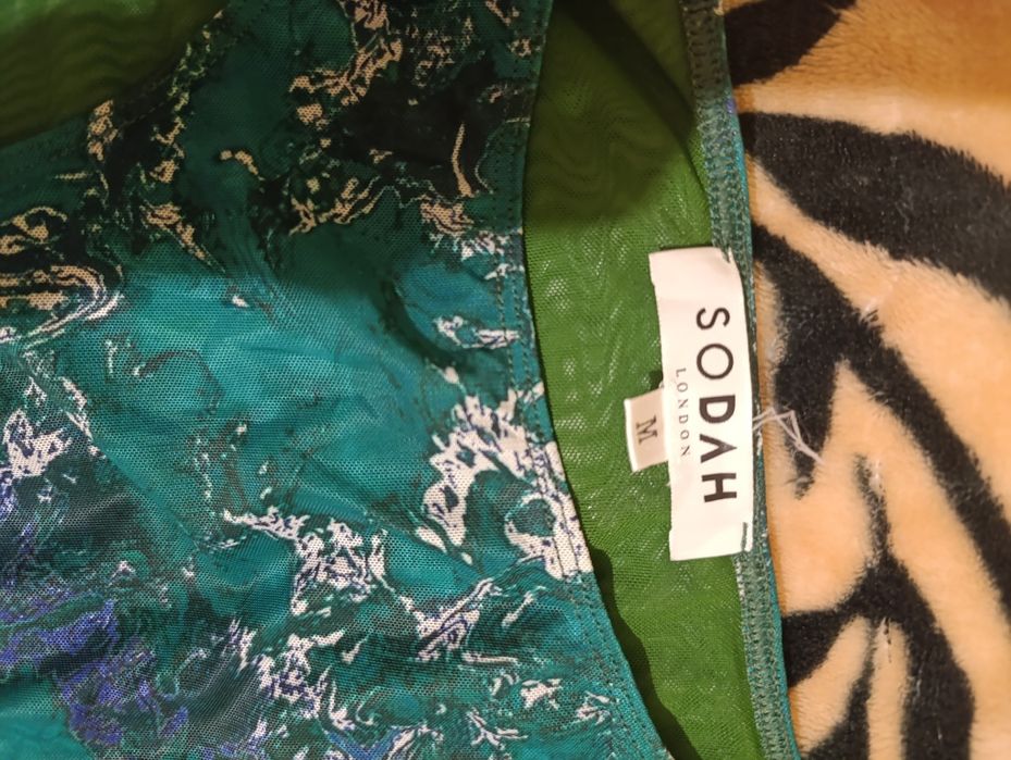 Продається сукня