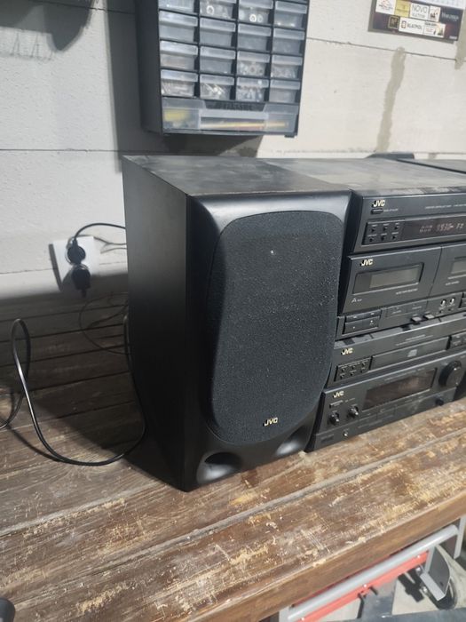 Wieża JVC radio,CD,kaseta