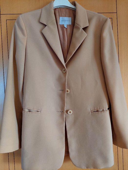 Blazer e calcas  Ana sousa creme CTT grátis