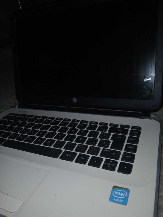 Computador como novo HP 4gb com carregador disponivel no Porto