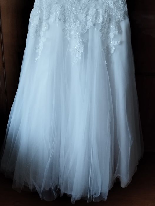 Suknia ślubna dla niskiej osoby