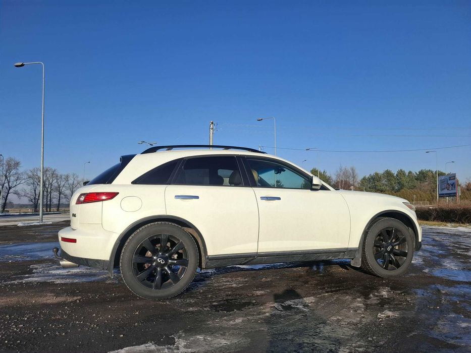 Infiniti FX45 4.5 V8