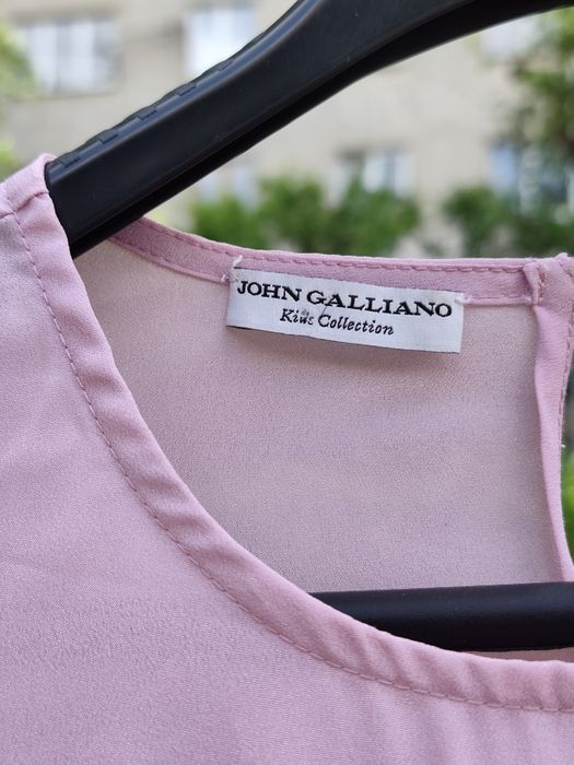 Дизайнерська сукня від знаменитого John Galliano