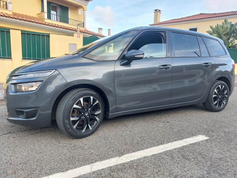 CITROËN  C4 SPACETOURER 1.6 HDi 115 cv  Ano 2015  Garagem  Revisão Completa feita  7 Lugares  como  nova  muito económica