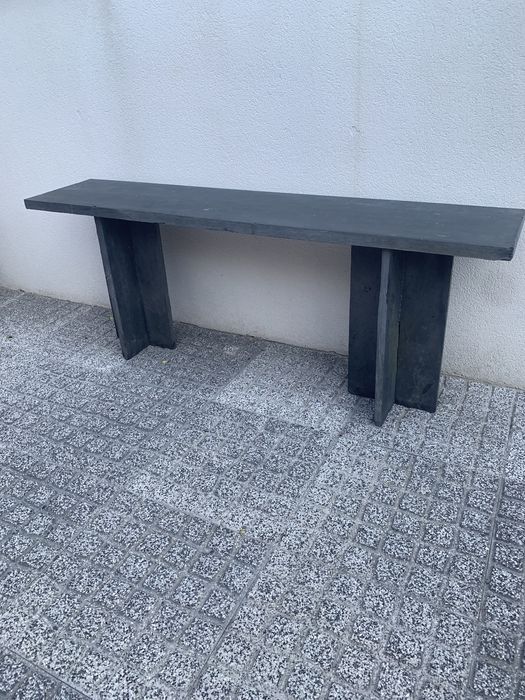 Conjunto de bancos em ardósia