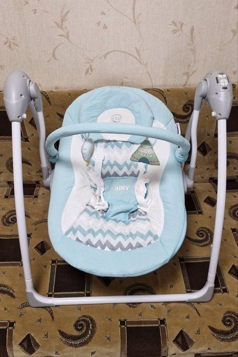 Продам дитячу гойдалку