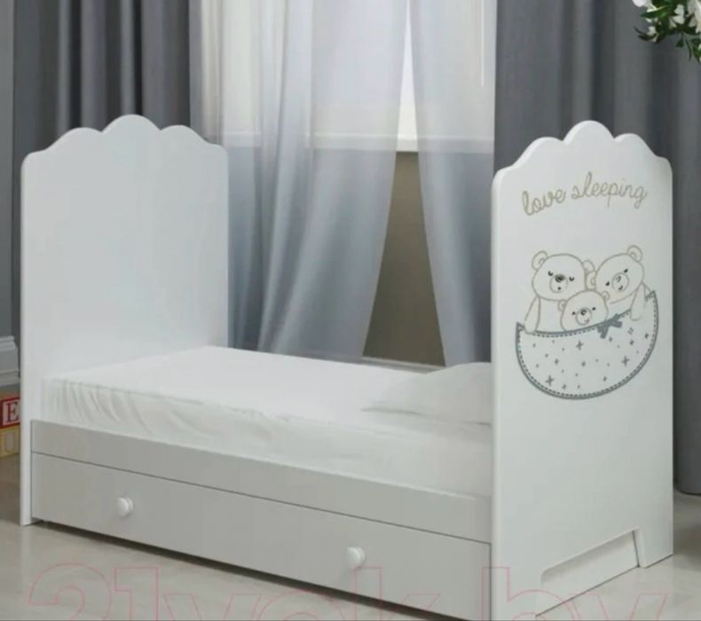 Łóżeczko dziecience buja sie w strony+ materac