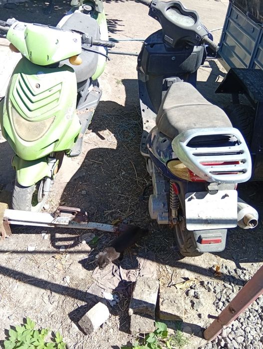 Продам два китайца