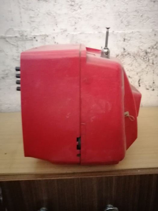 Telewizor JUNOST 402 B