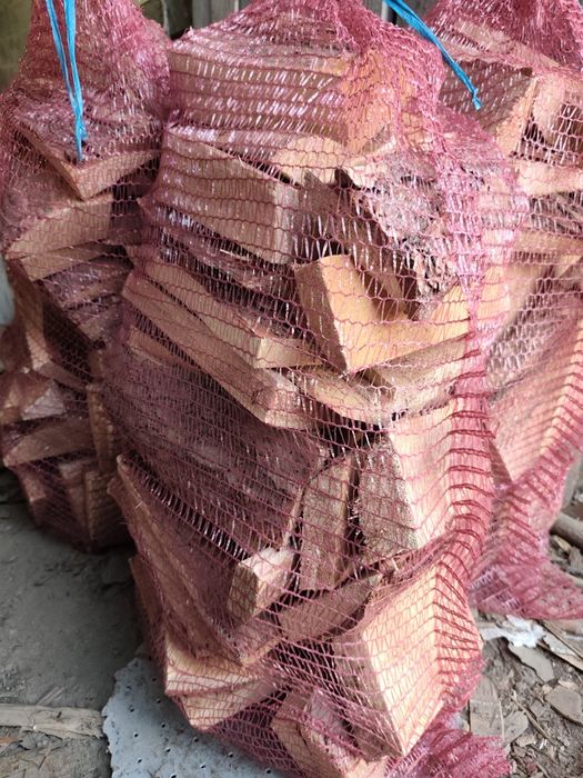 Drewno w worku  suche sezonowane wiele lat Duże WORKI Układane