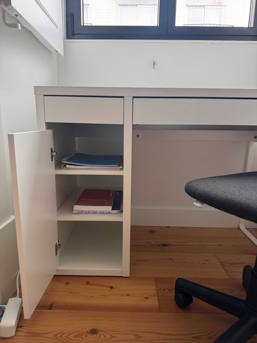 IKEA Micke secretaria