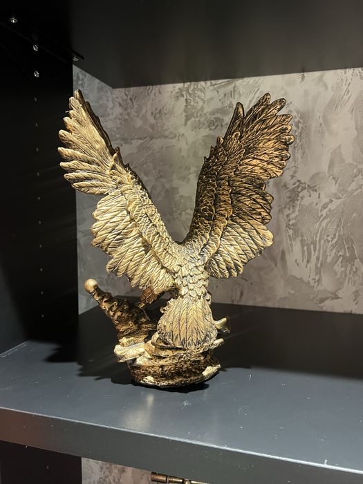 Статуетка орла з прапором США, орел usa фігурка під бронзову статуетку