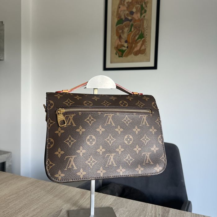 Mala Louis Vuitton Métis Pochette