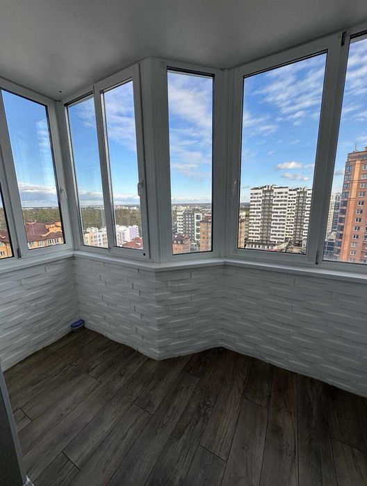 Євро 2к - 45 метрів в Центральному Парку. Газове опалення. Балкон.