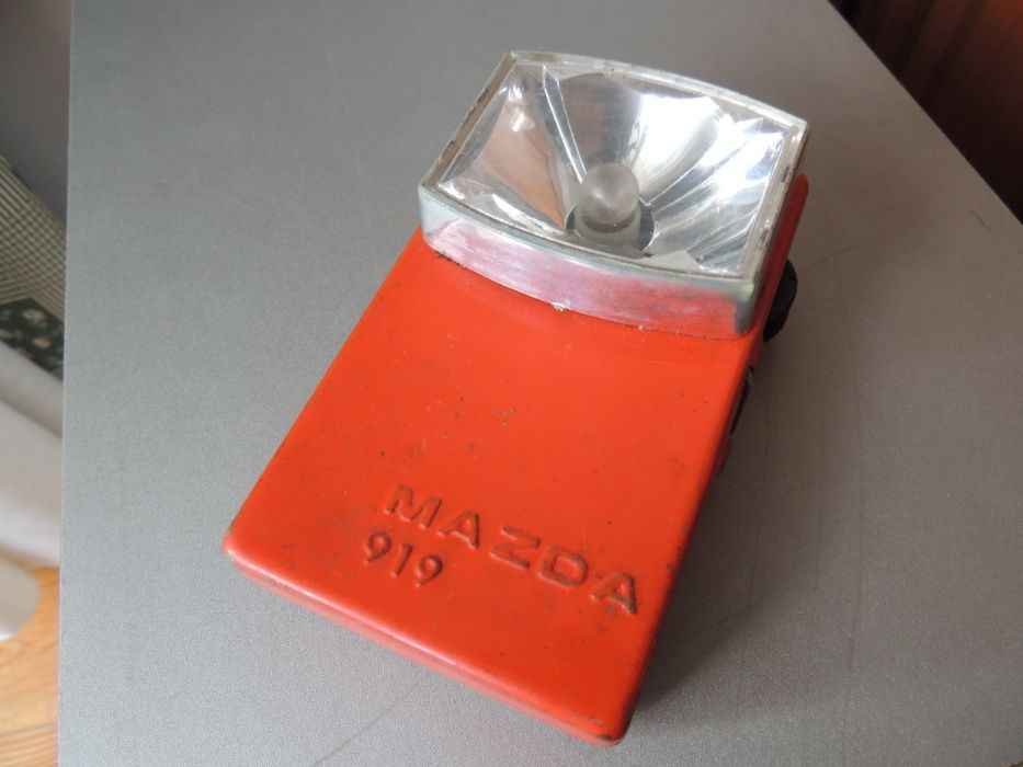 Lanterna Mazda 919