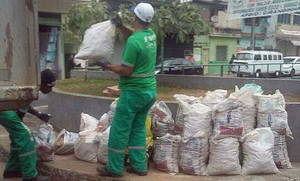 Recolhemos o seu entulho e lixo!