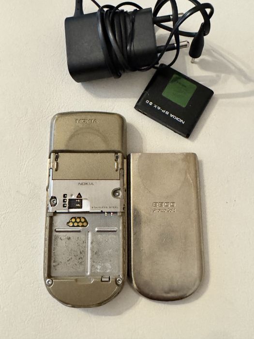 Nokia 8800 Sirocco Gold