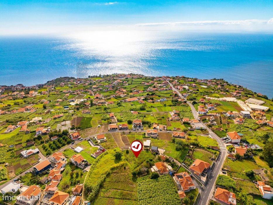 Terreno com 2026m2 – Canhas, Ponta do Sol