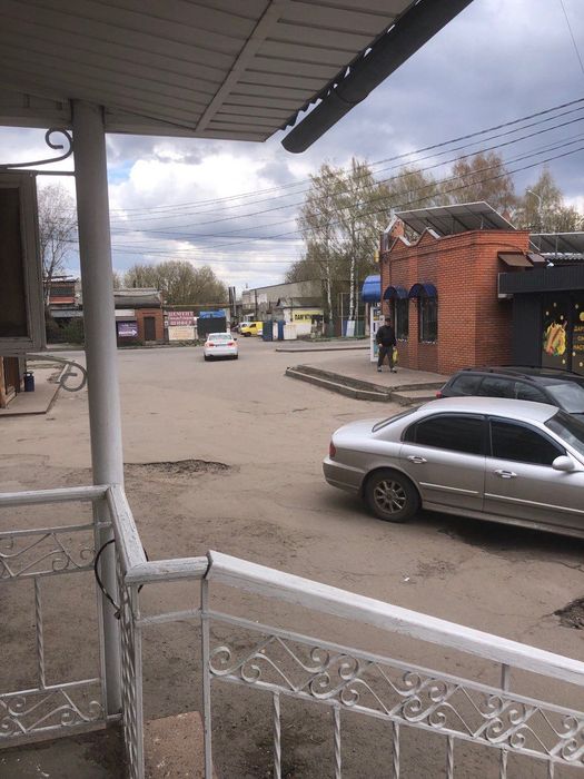 Фасад 40 м², р-н Сім Вітрів, біля Укрпошти. Під аптеку/магазин, зупинка 30м