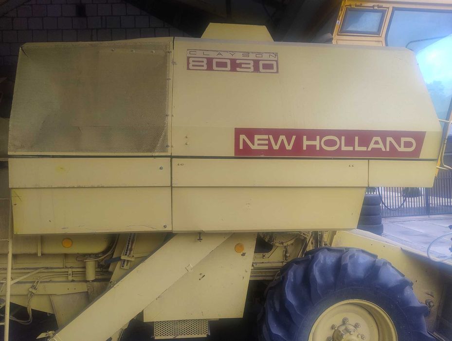 Kombajn zbożowy New Holland Clayson 8030