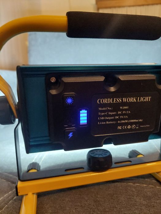 Holofote LED 7000 Lúmen