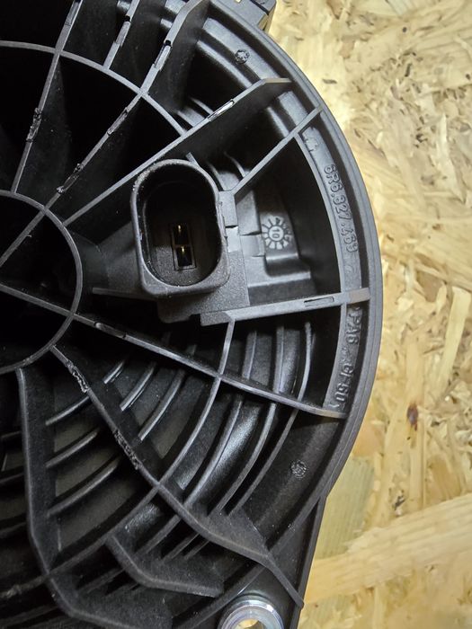 Klamka klapy bagażnika VW Polo 6R
