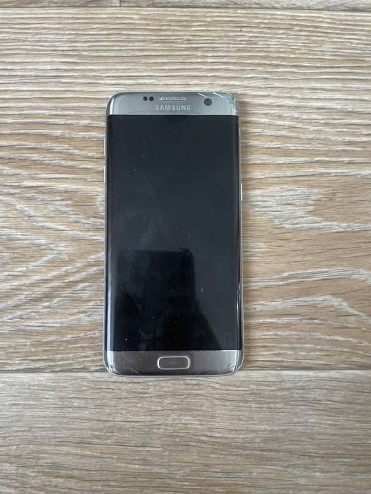 Samsung Galaxy S7 Edge (Silver) - 64 gb. Екран без вигорань